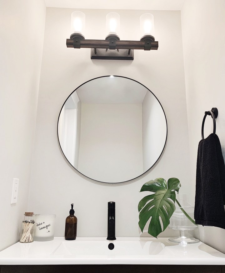 Simple Home Updates : Powder Room&nbsp;Refresh